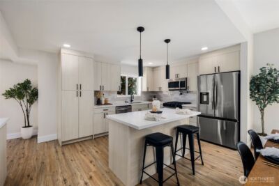 8226 Meridian Avenue N, Seattle, WA 98103 - Photo 7