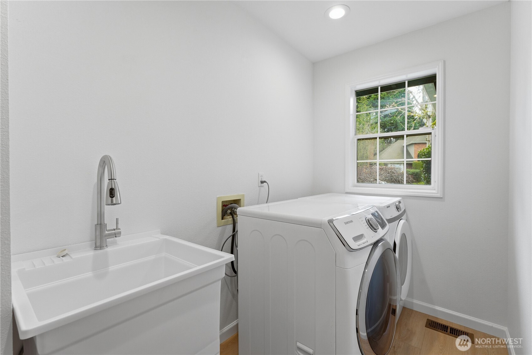 23410 NE 23 Street , Sammamish, WA 98074