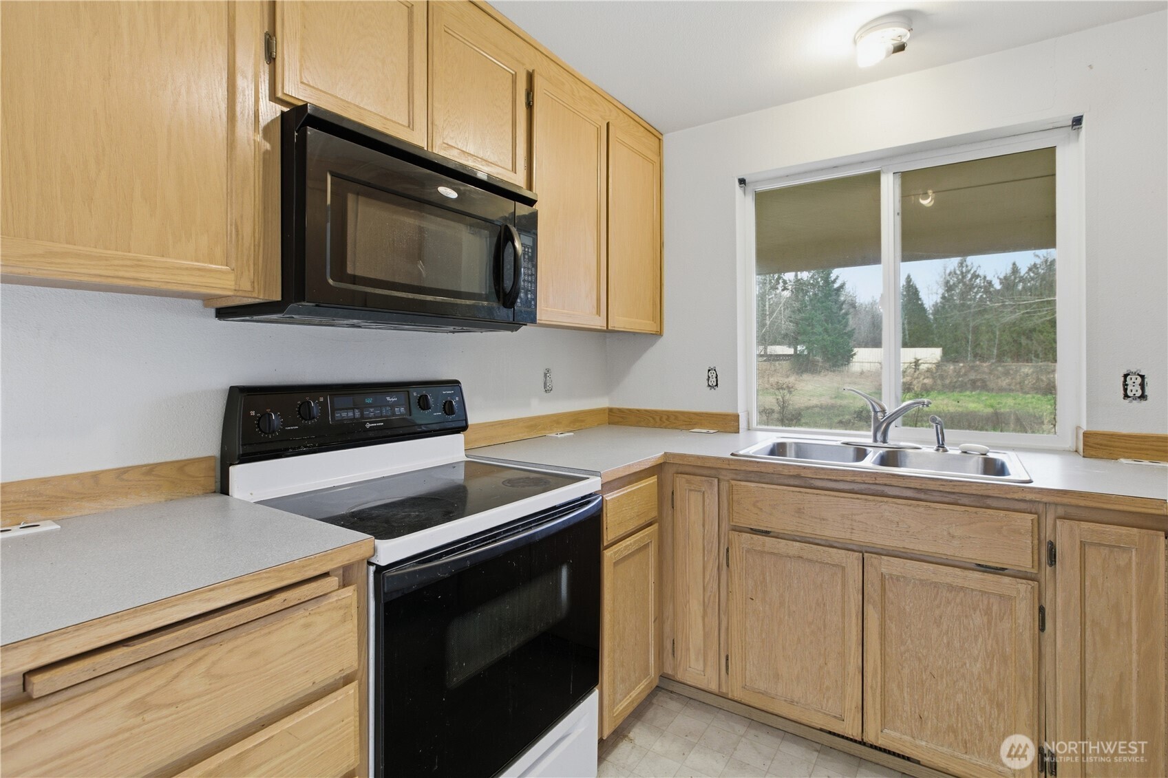 11913 198th Street E, Graham, WA 98338