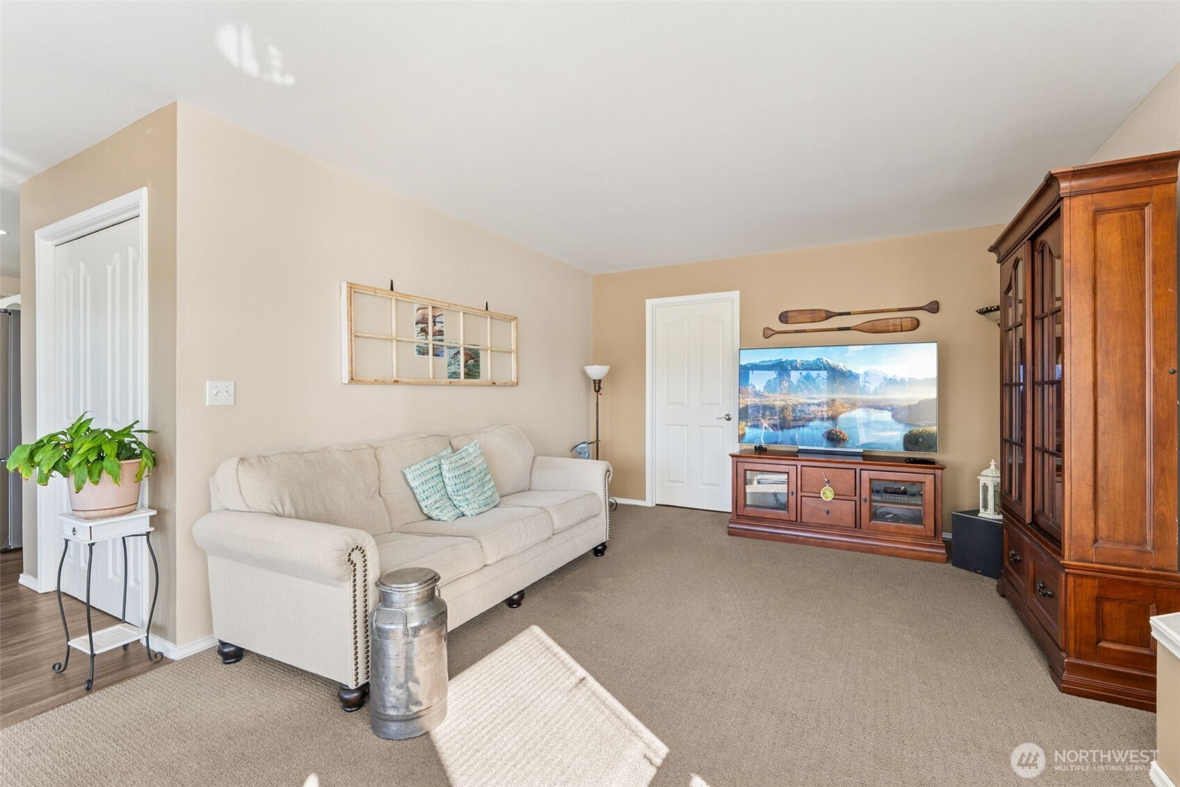 385 Eagle Nest Court SE, Ocean Shores, WA 98569