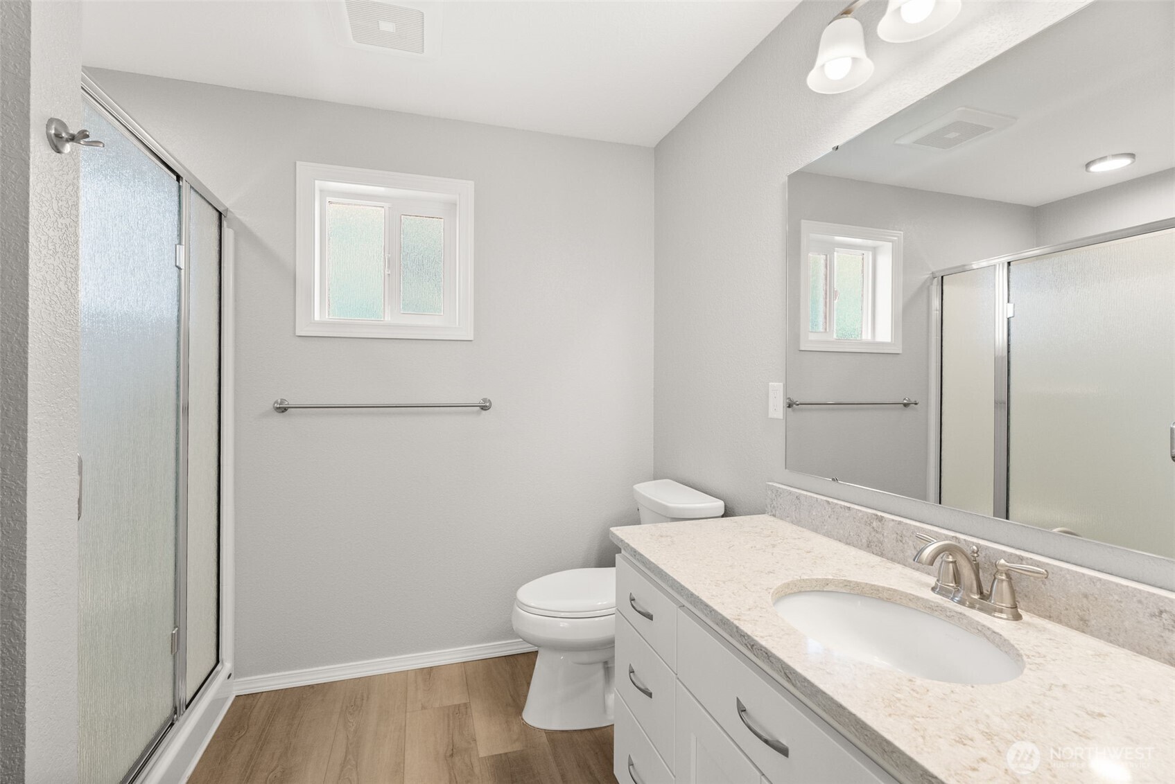 1430 Stillwaters Avenue , Centralia, WA 98531