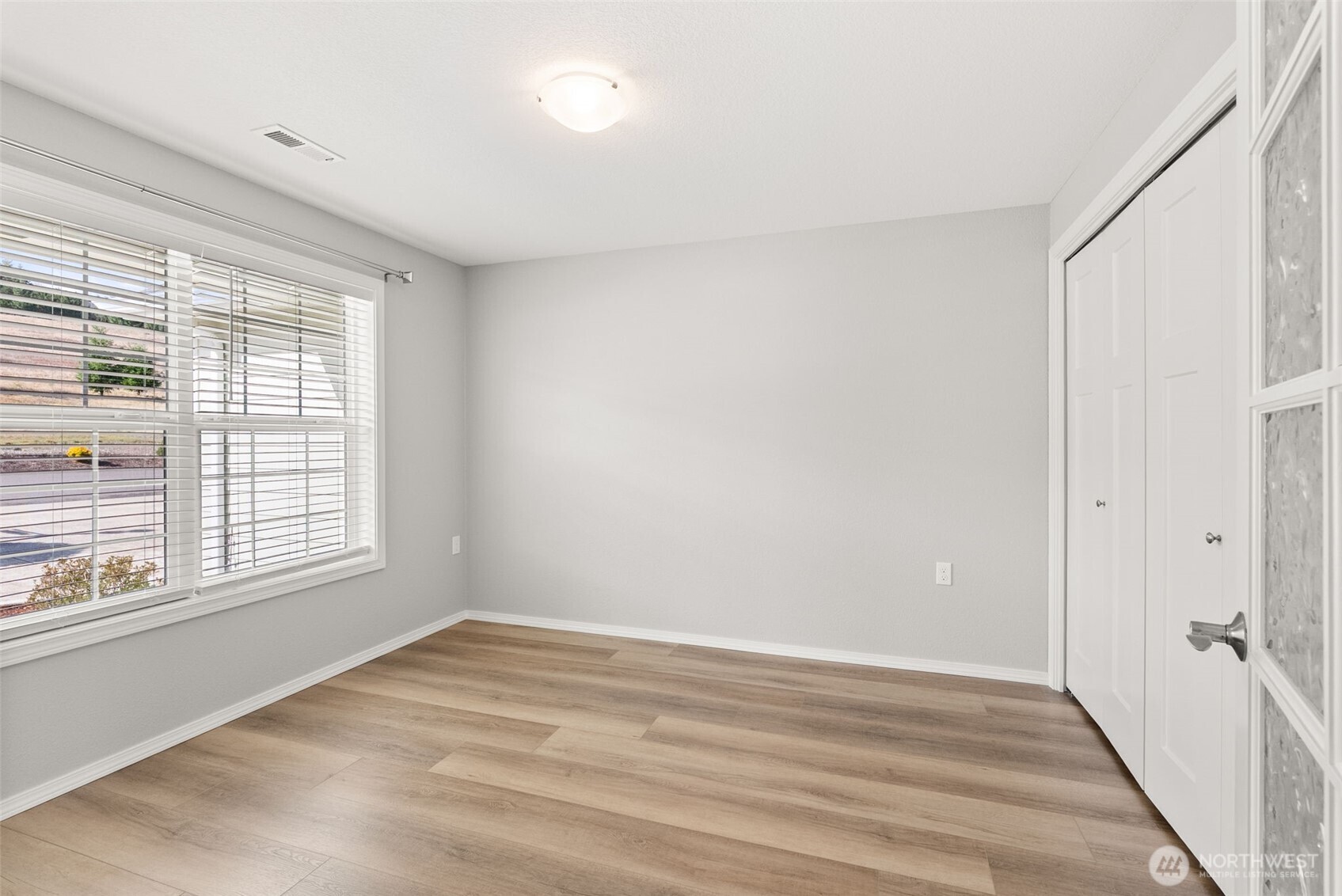 1430 Stillwaters Avenue , Centralia, WA 98531