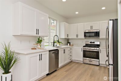 20208 90th Place S, Kent, WA 98031 - Photo 11