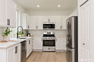 20208 90th Place S, Kent, WA 98031 - Photo 10