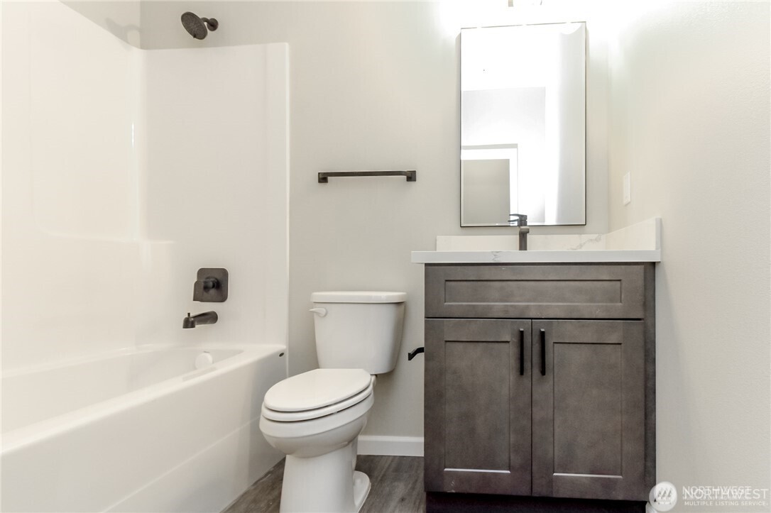 4509 6th Ave , Tacoma, WA 98406