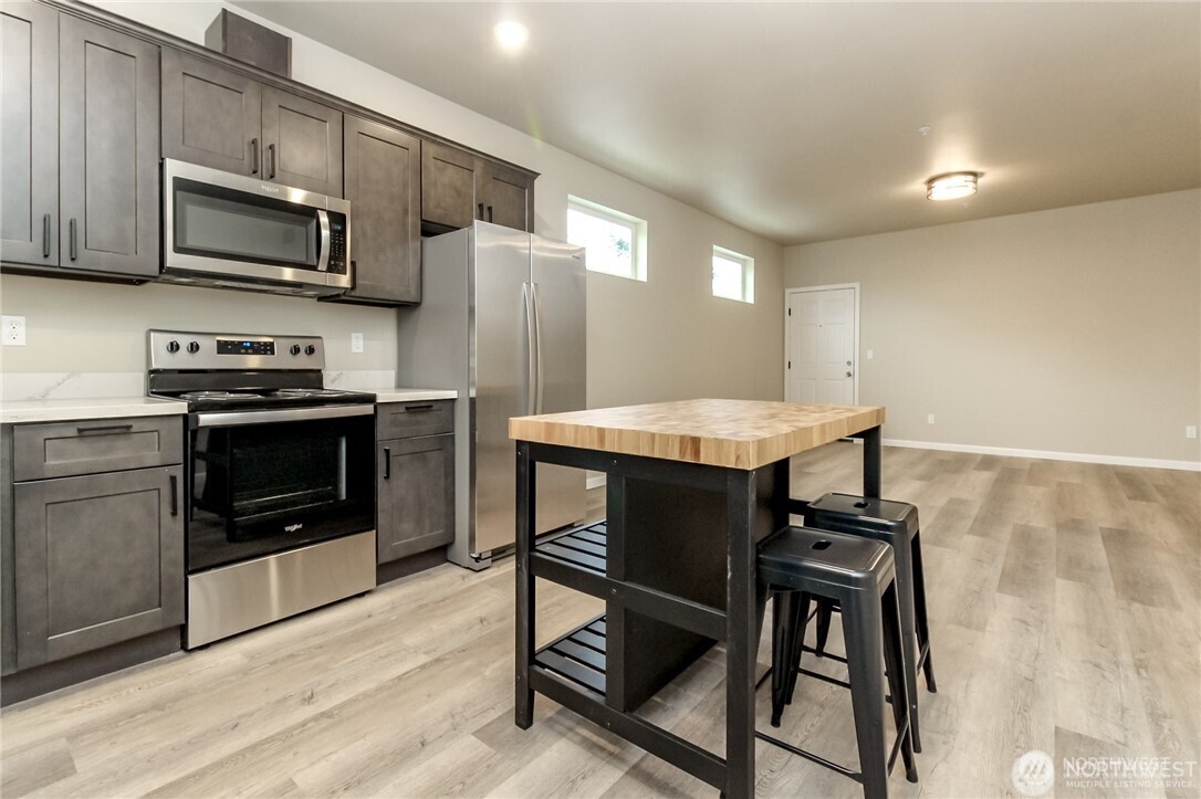 4509 6th Ave , Tacoma, WA 98406