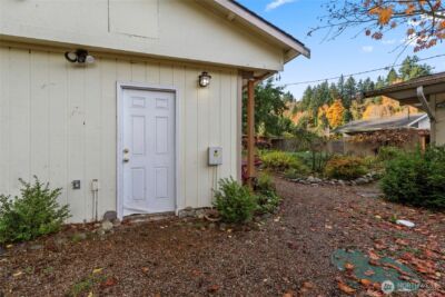 13277 Shoreline Drive SE, Olalla, WA 98359-9690 - Photo 26