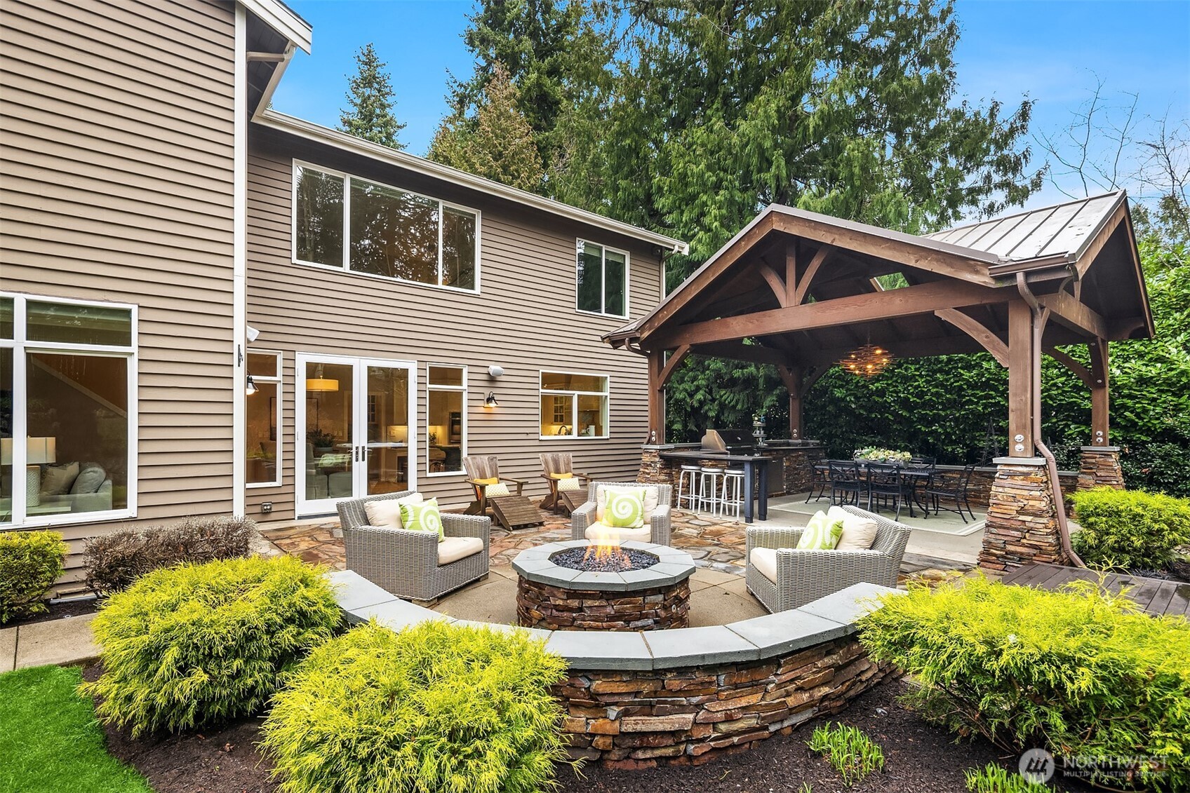 9843 NE 25th Street , Bellevue, WA 98004