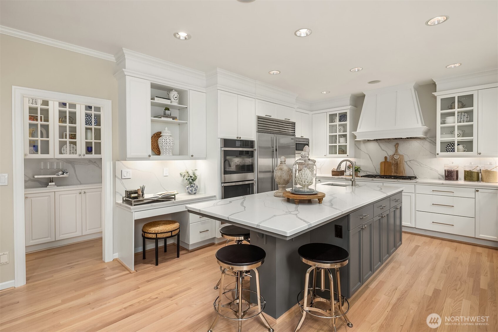 9843 NE 25th Street , Bellevue, WA 98004