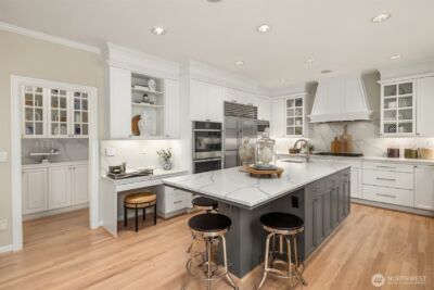 9843 NE 25th Street , Bellevue, WA 98004 - Photo 7