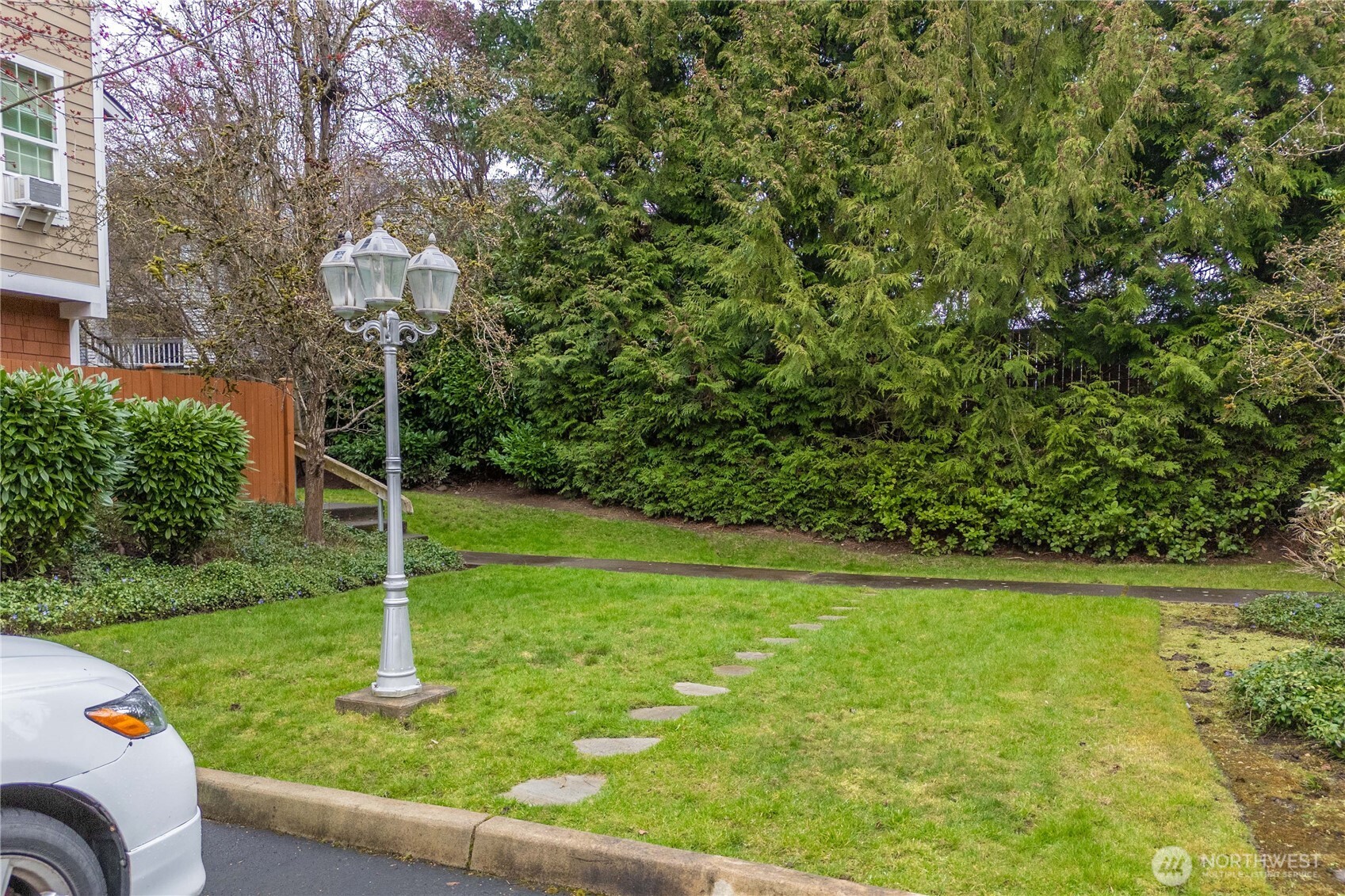 11023 SE 240th Street #H1, Kent, WA 98031