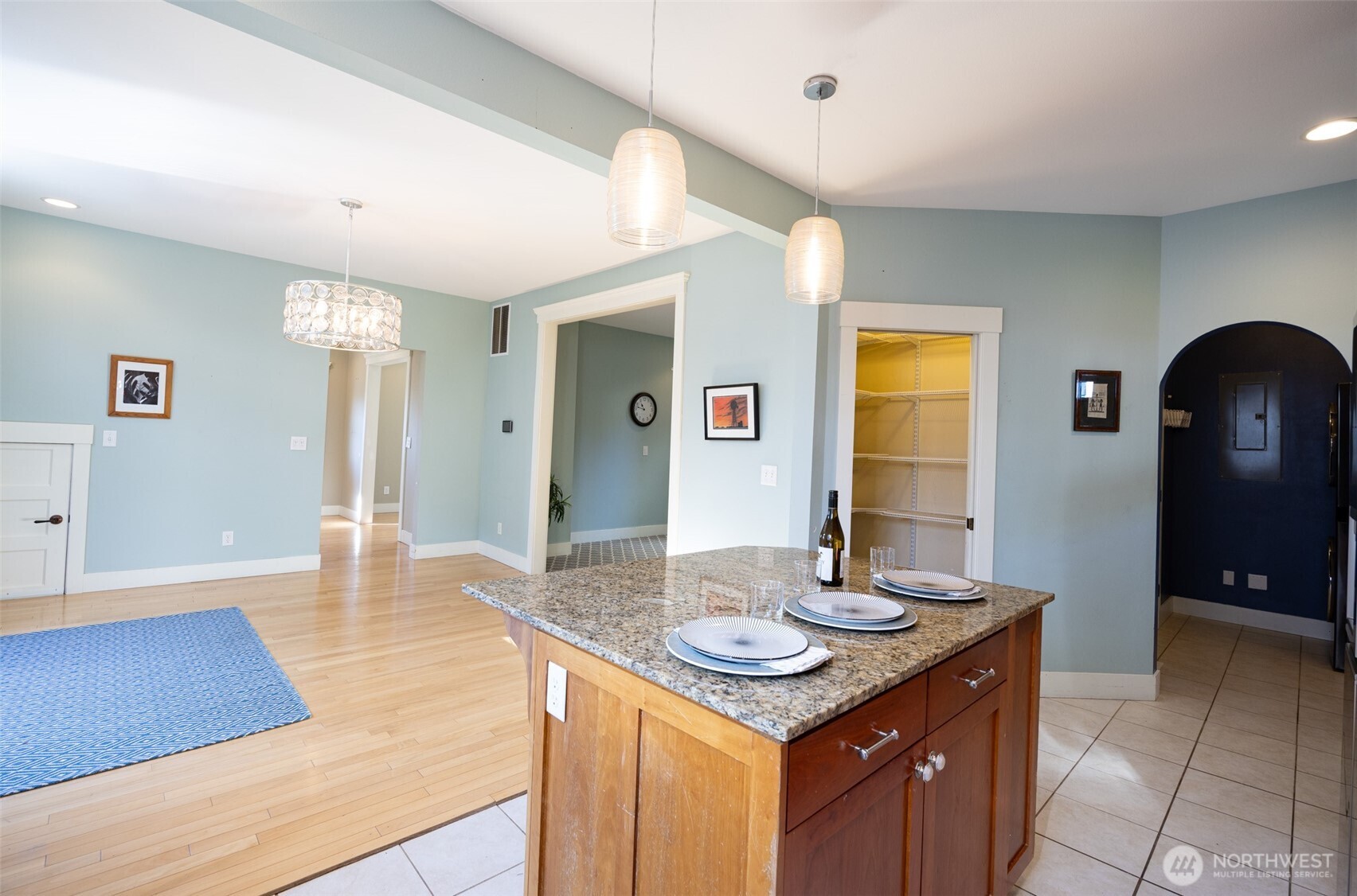 805 11th Street , Bellingham, WA 98225