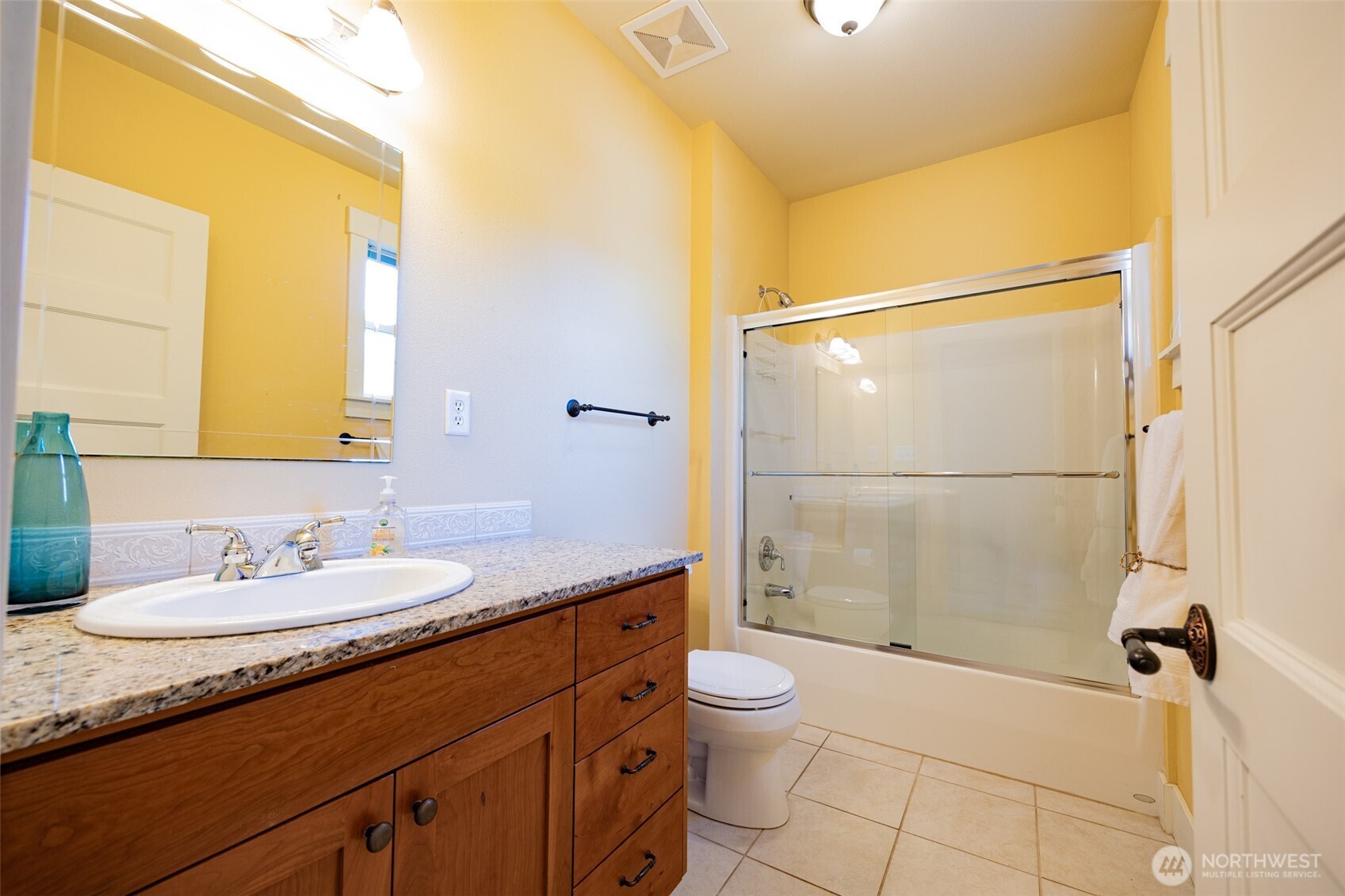 805 11th Street , Bellingham, WA 98225