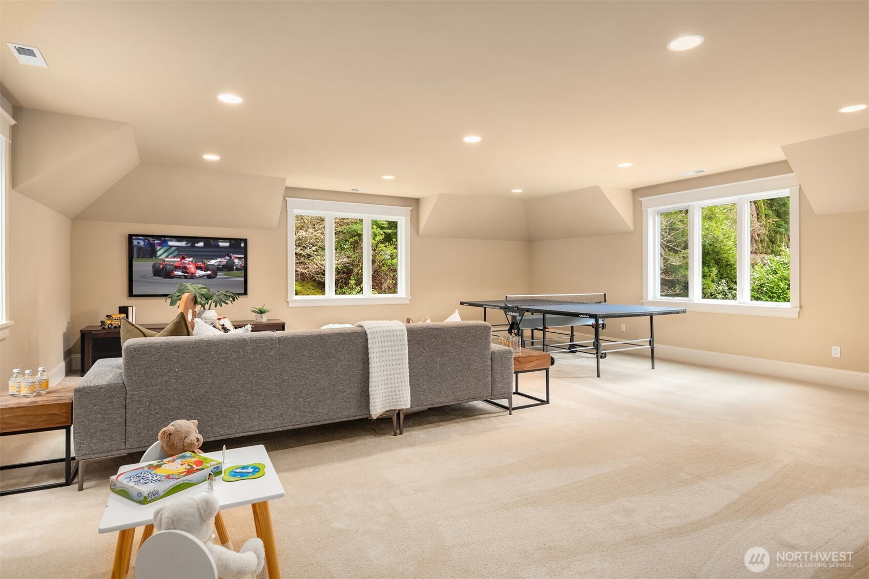 20424 NE 64th Place , Redmond, WA 98053