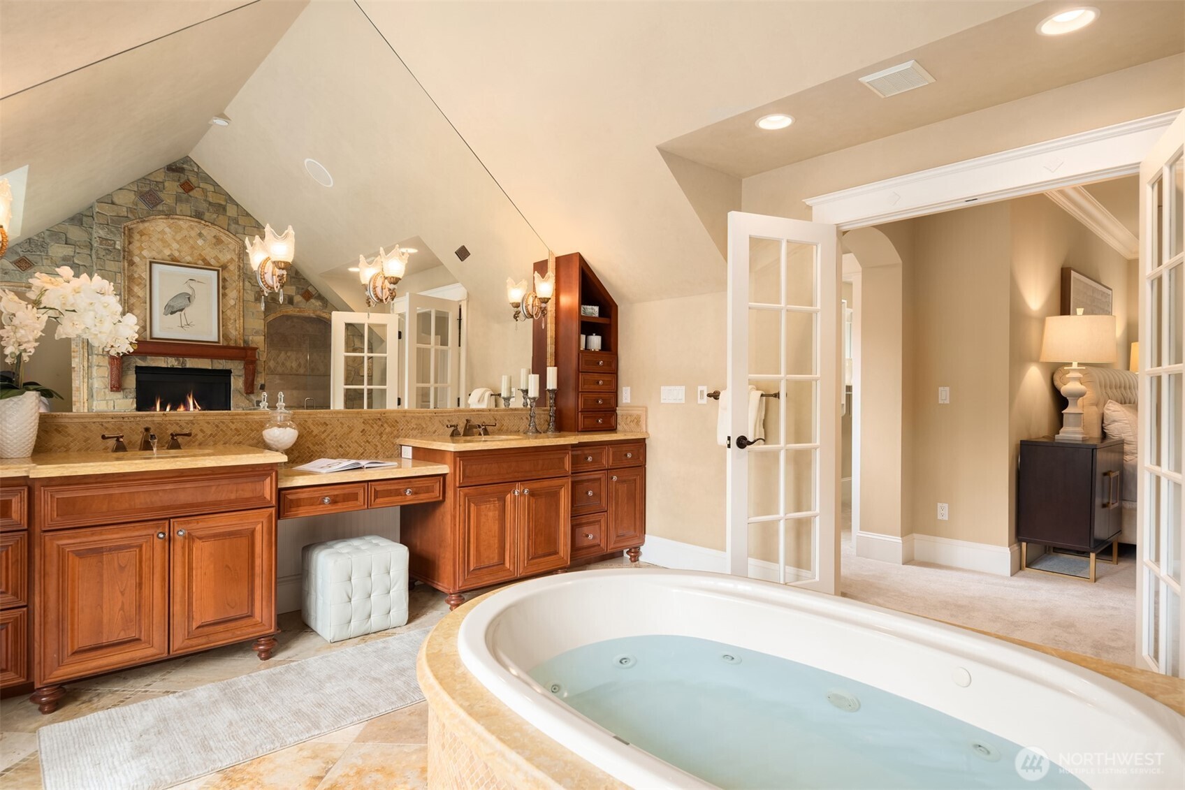 20424 NE 64th Place , Redmond, WA 98053