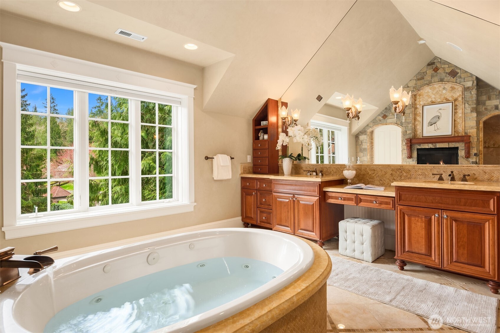 20424 NE 64th Place , Redmond, WA 98053