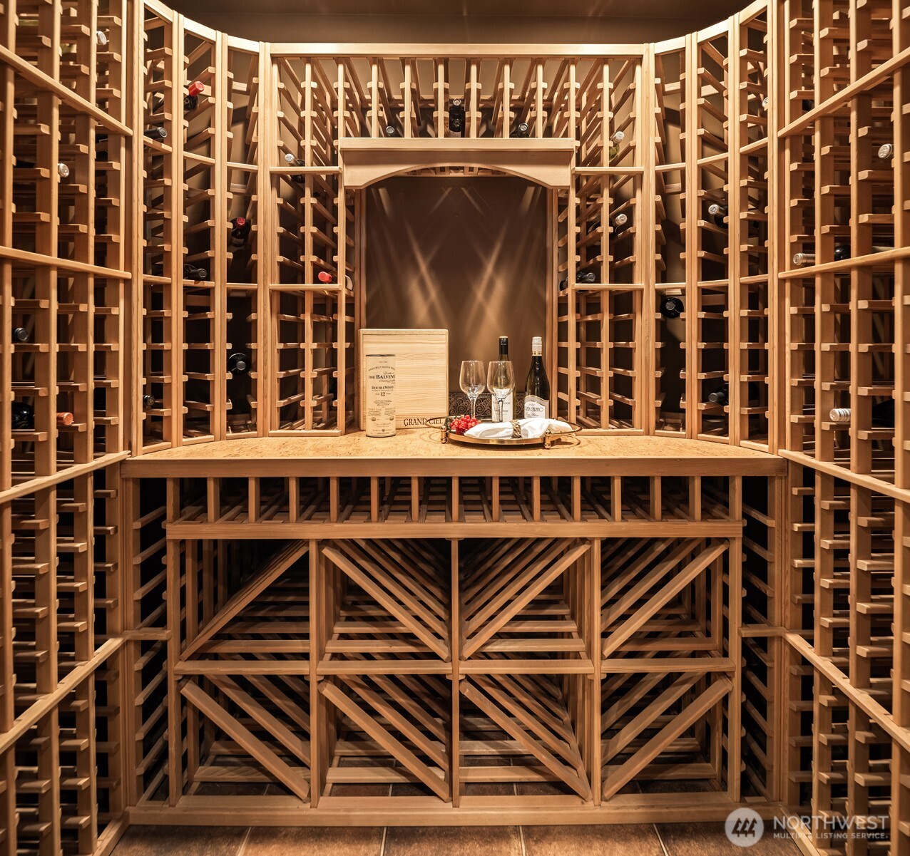 20424 NE 64th Place , Redmond, WA 98053