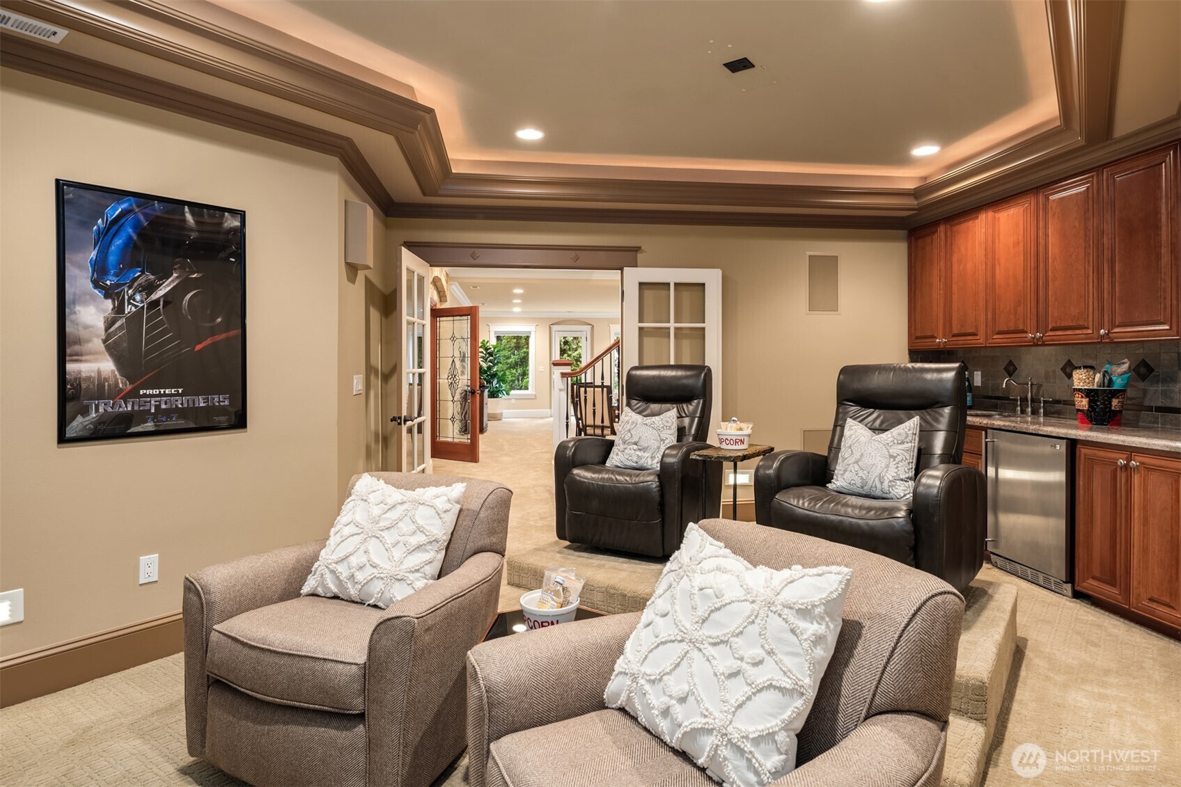 20424 NE 64th Place , Redmond, WA 98053