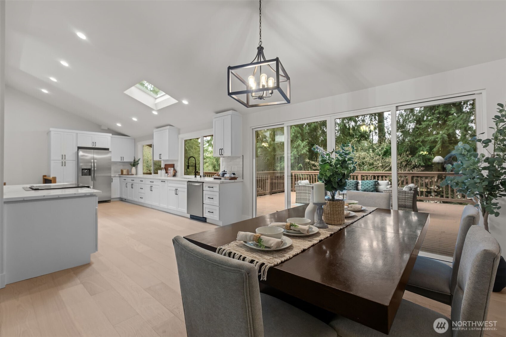 1044 145th Place NE, Bellevue, WA 98007