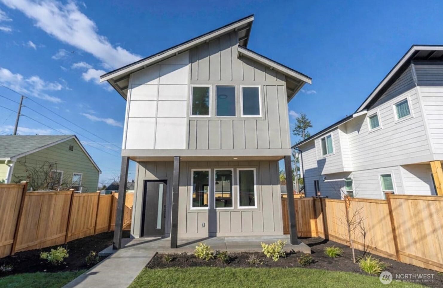 6642 S Alder Street , Tacoma, WA 98409