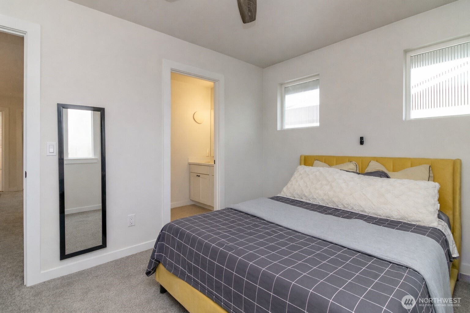 6642 S Alder Street , Tacoma, WA 98409