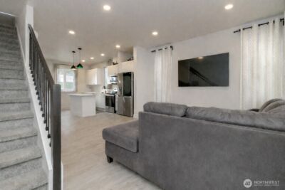 6642 S Alder Street , Tacoma, WA 98409 - Photo 2