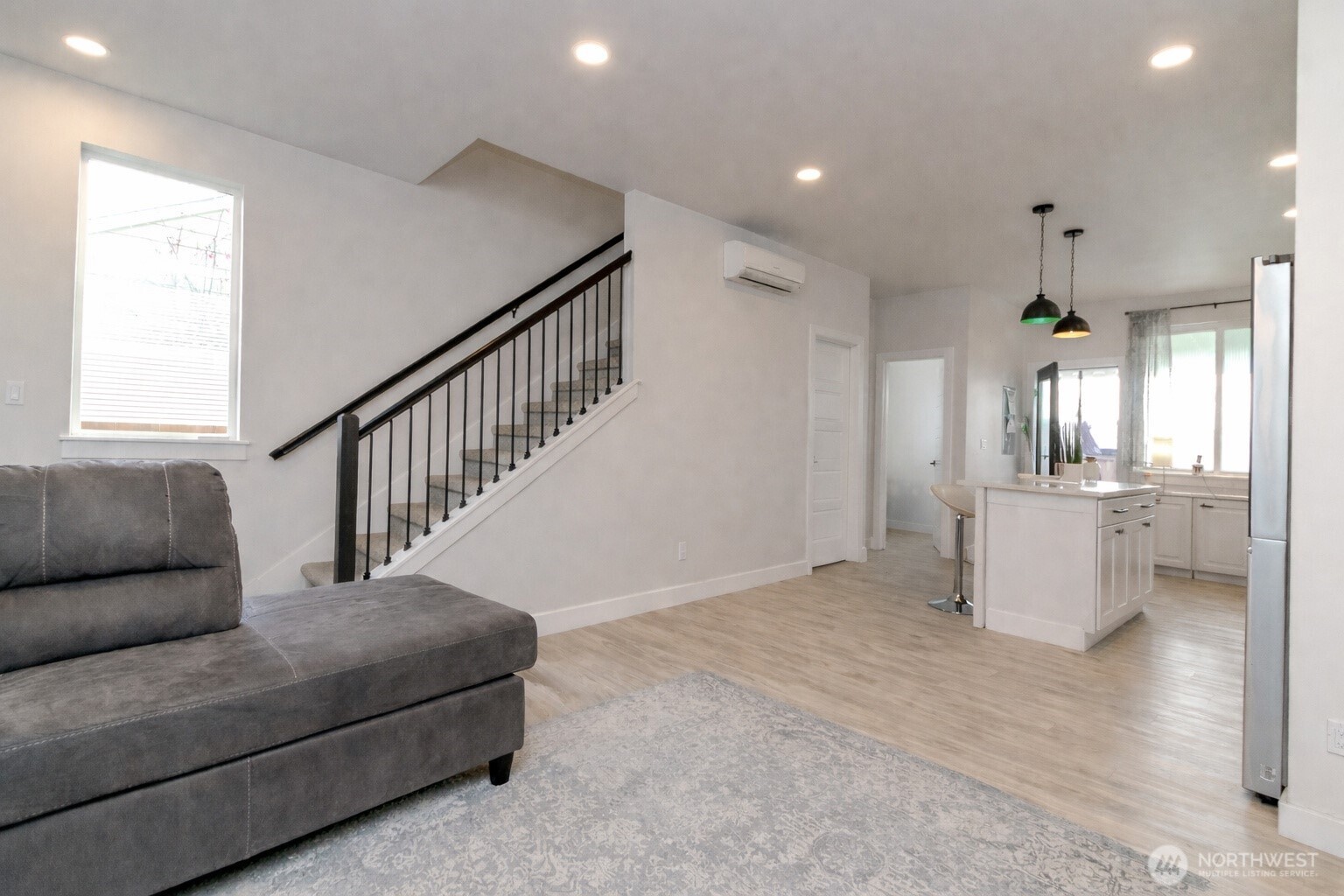 6642 S Alder Street , Tacoma, WA 98409