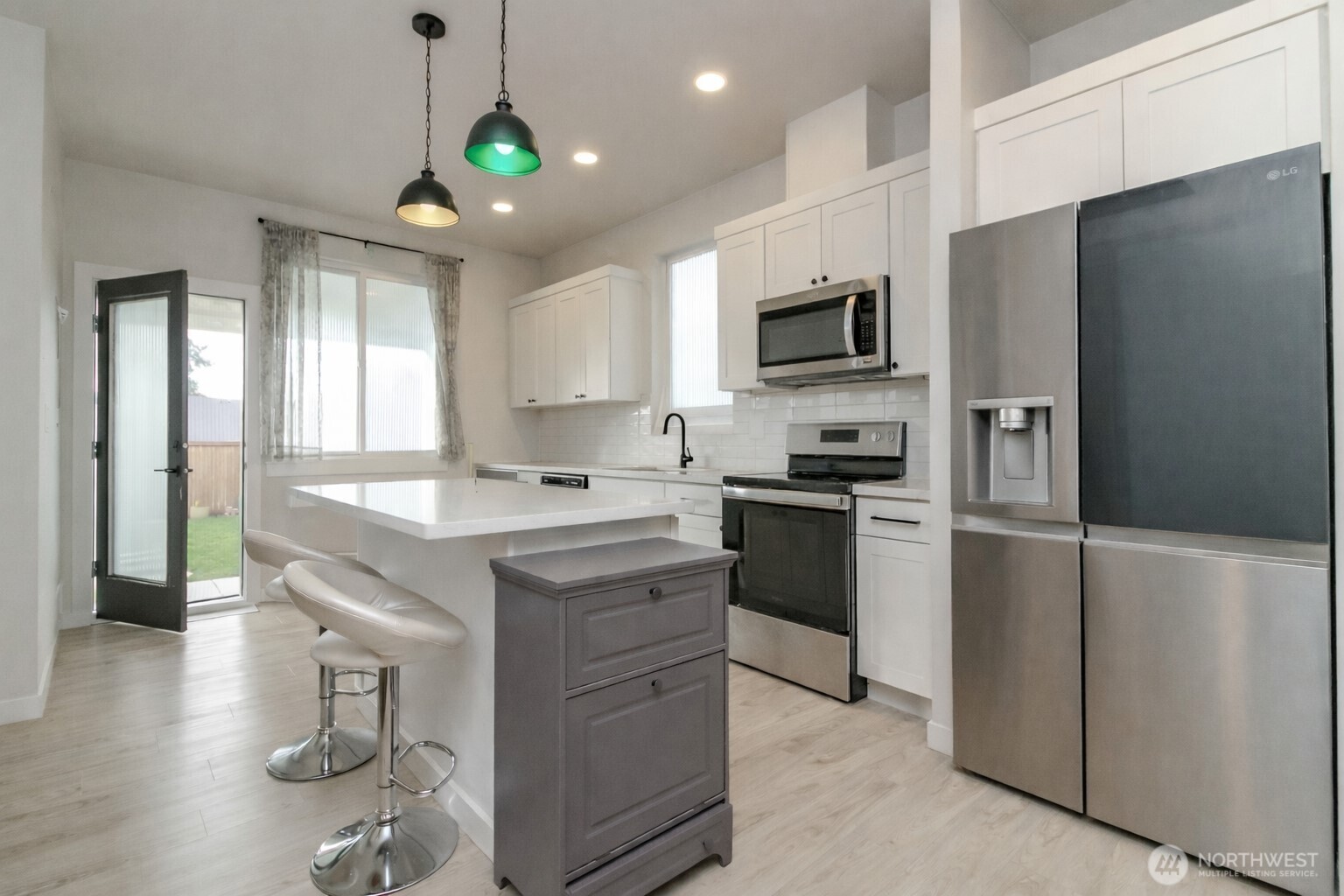 6642 S Alder Street , Tacoma, WA 98409