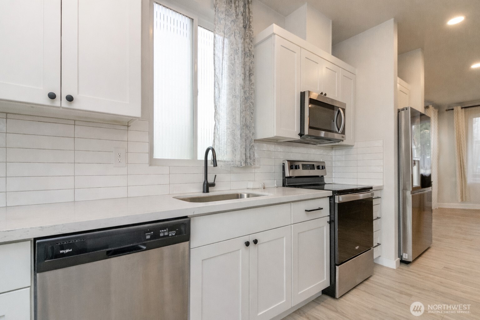 6642 S Alder Street , Tacoma, WA 98409