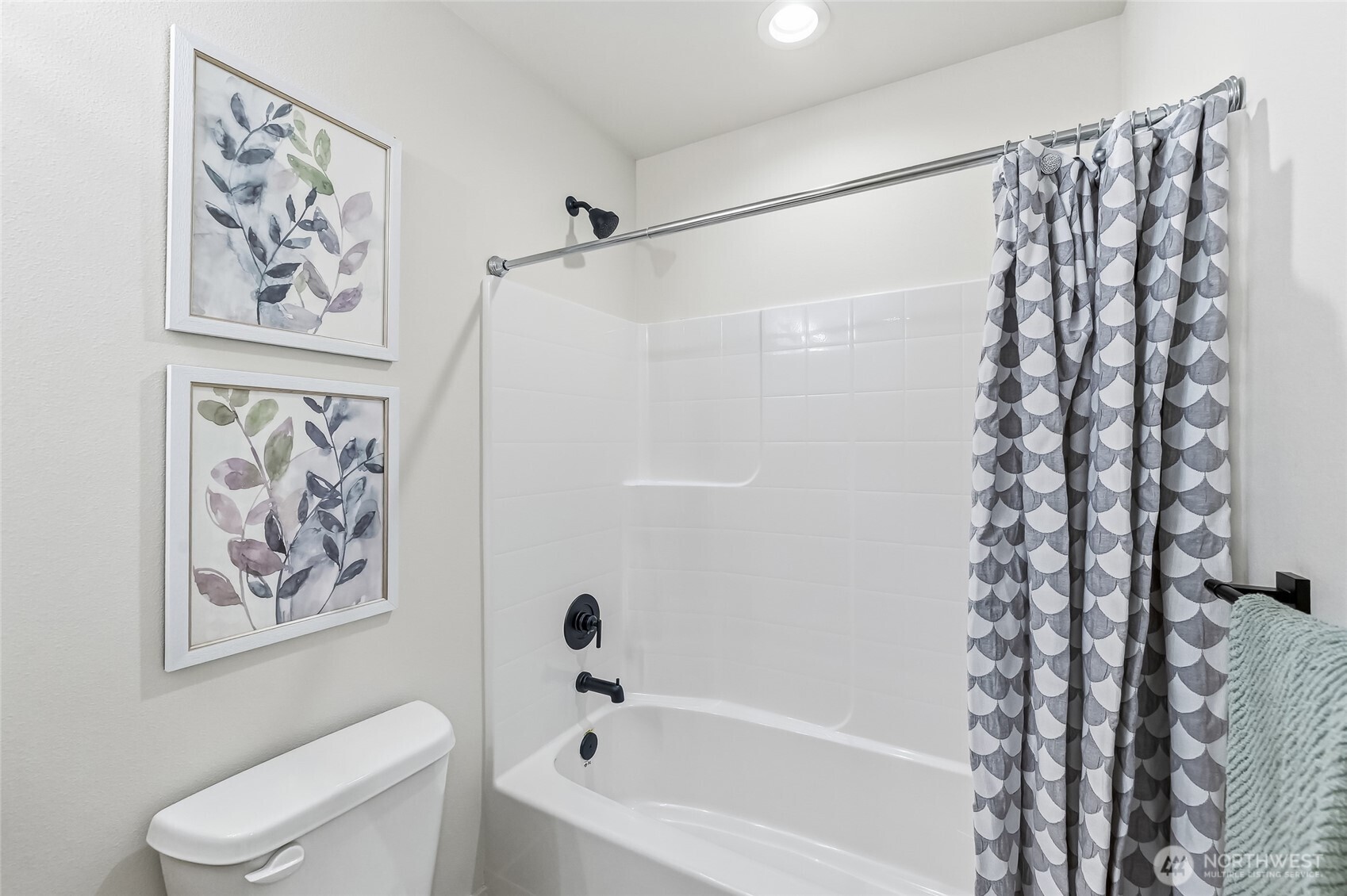 12015 44th Avenue S, Tukwila, WA 98168