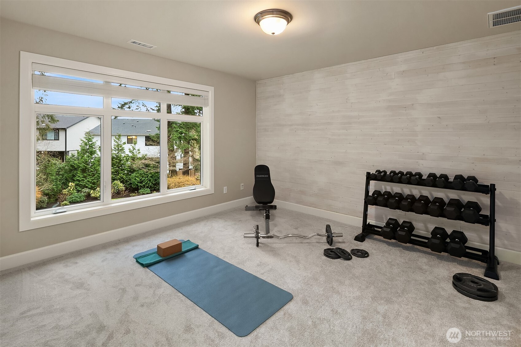 510 215th Court SE, Sammamish, WA 98074