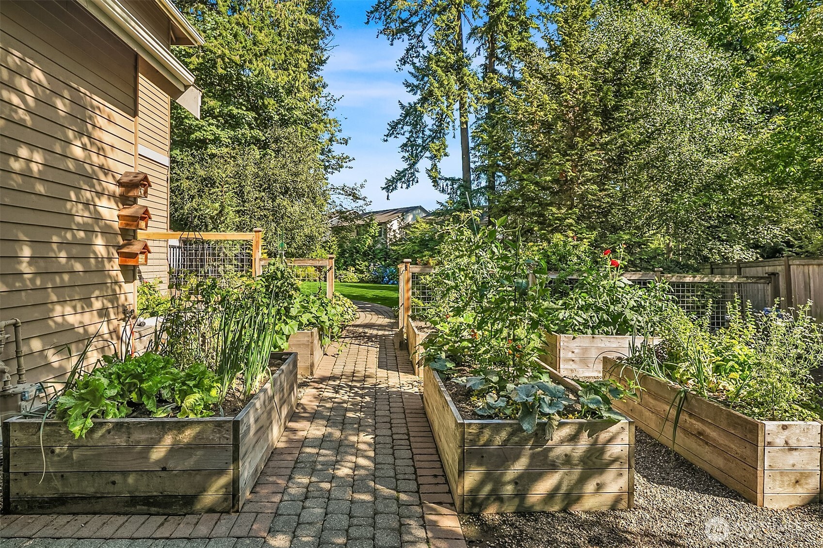 510 215th Court SE, Sammamish, WA 98074