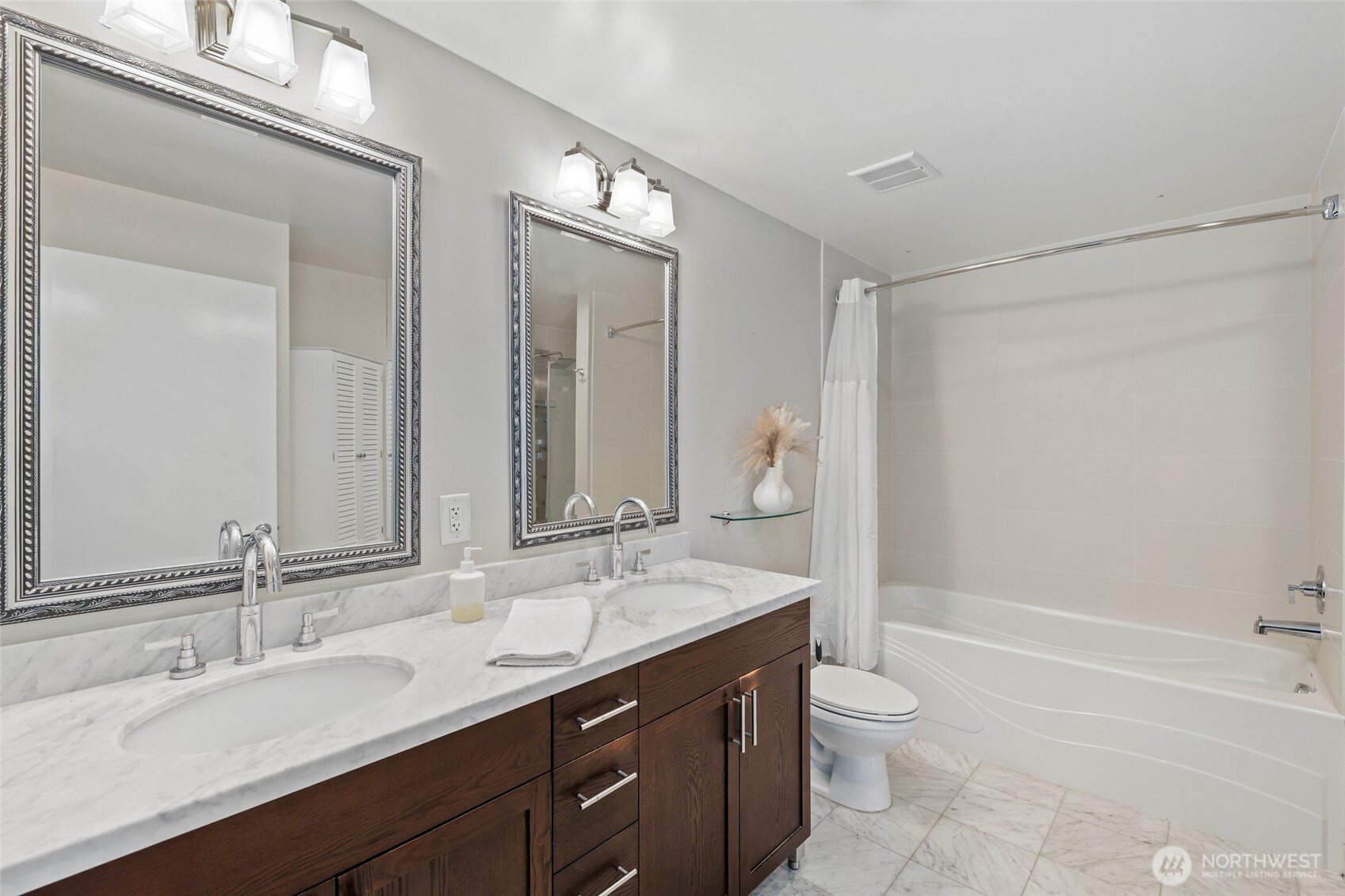 1515 Dock Street #906, Tacoma, WA 98402