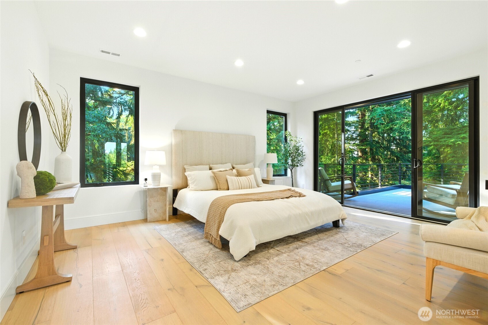 17720 SE 63rd Place , Bellevue, WA 98006