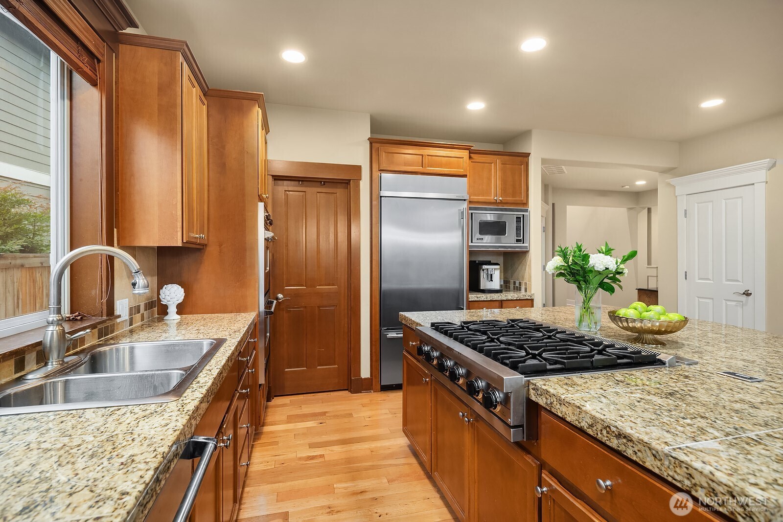 809 235th Avenue NE, Sammamish, WA 98074