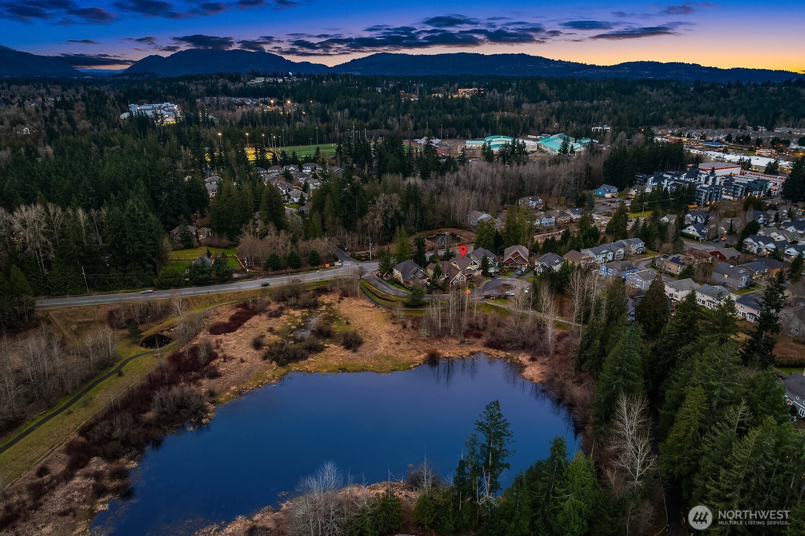 809 235th Avenue NE, Sammamish, WA 98074