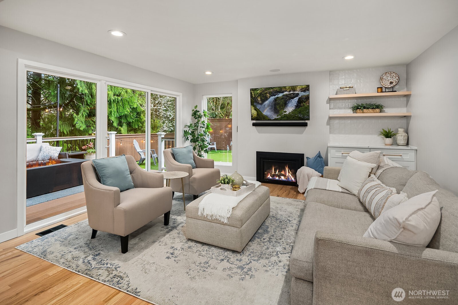 4679 238th Way SE, Sammamish, WA 98029