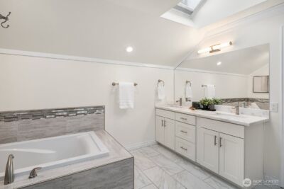 4679 238th Way SE, Sammamish, WA 98029 - Photo 24