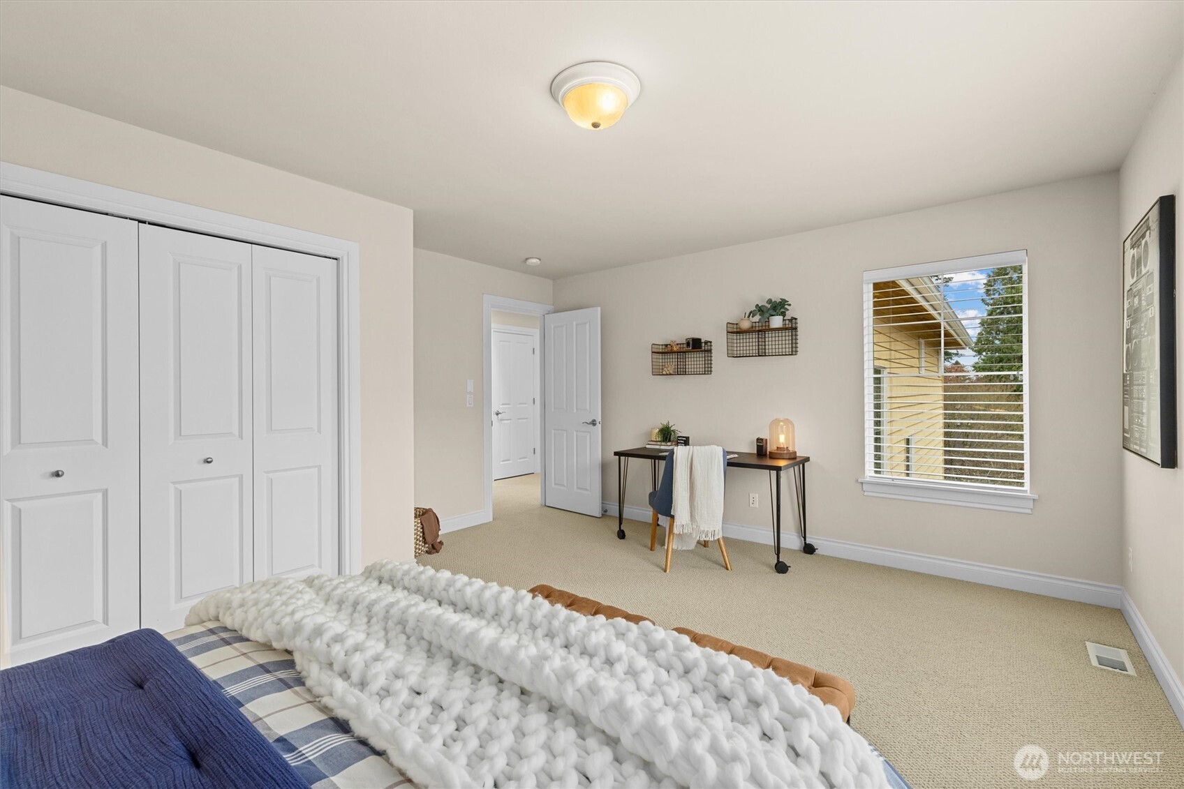 10759 Durland Avenue NE, Seattle, WA 98125