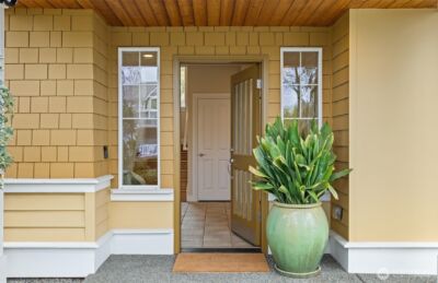 10759 Durland Avenue NE, Seattle, WA 98125 - Photo 3