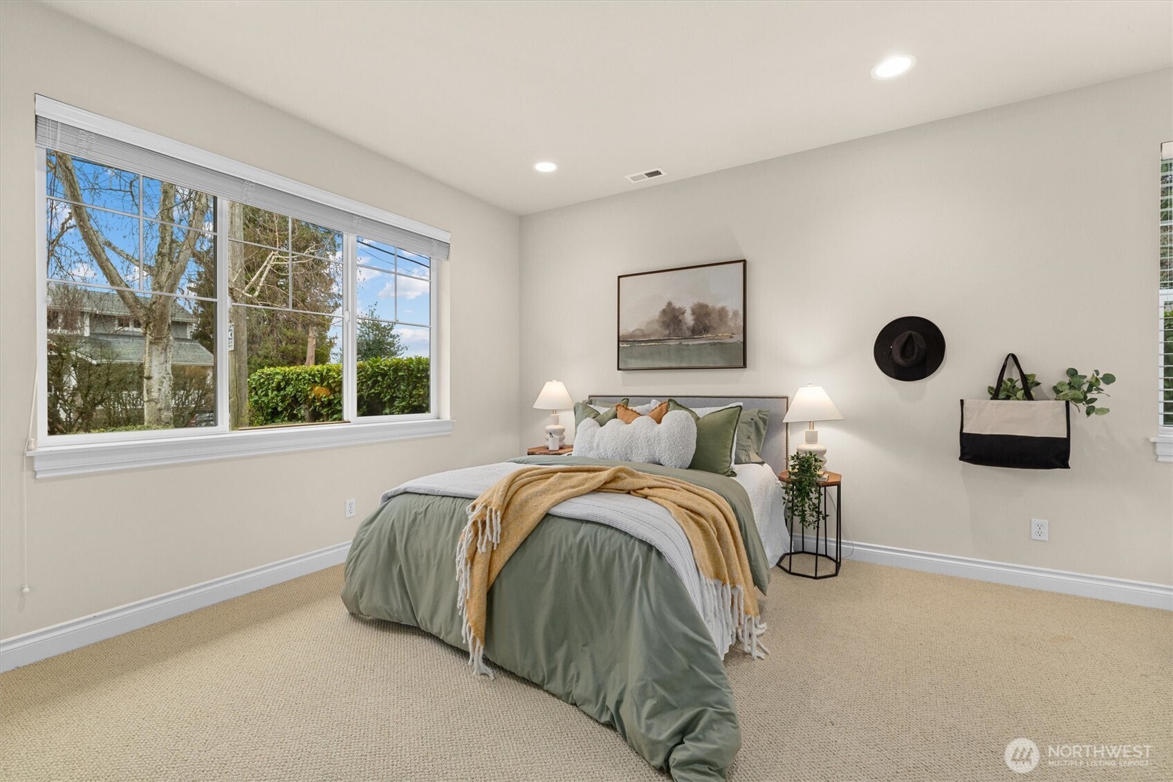 10759 Durland Avenue NE, Seattle, WA 98125