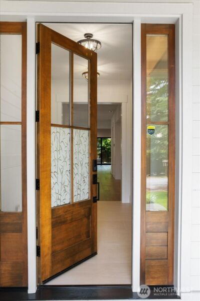 10924 SE 24th Place , Bellevue, WA 98004 - Photo 2