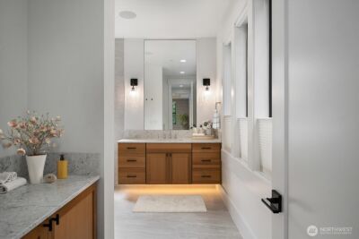 10924 SE 24th Place , Bellevue, WA 98004 - Photo 26