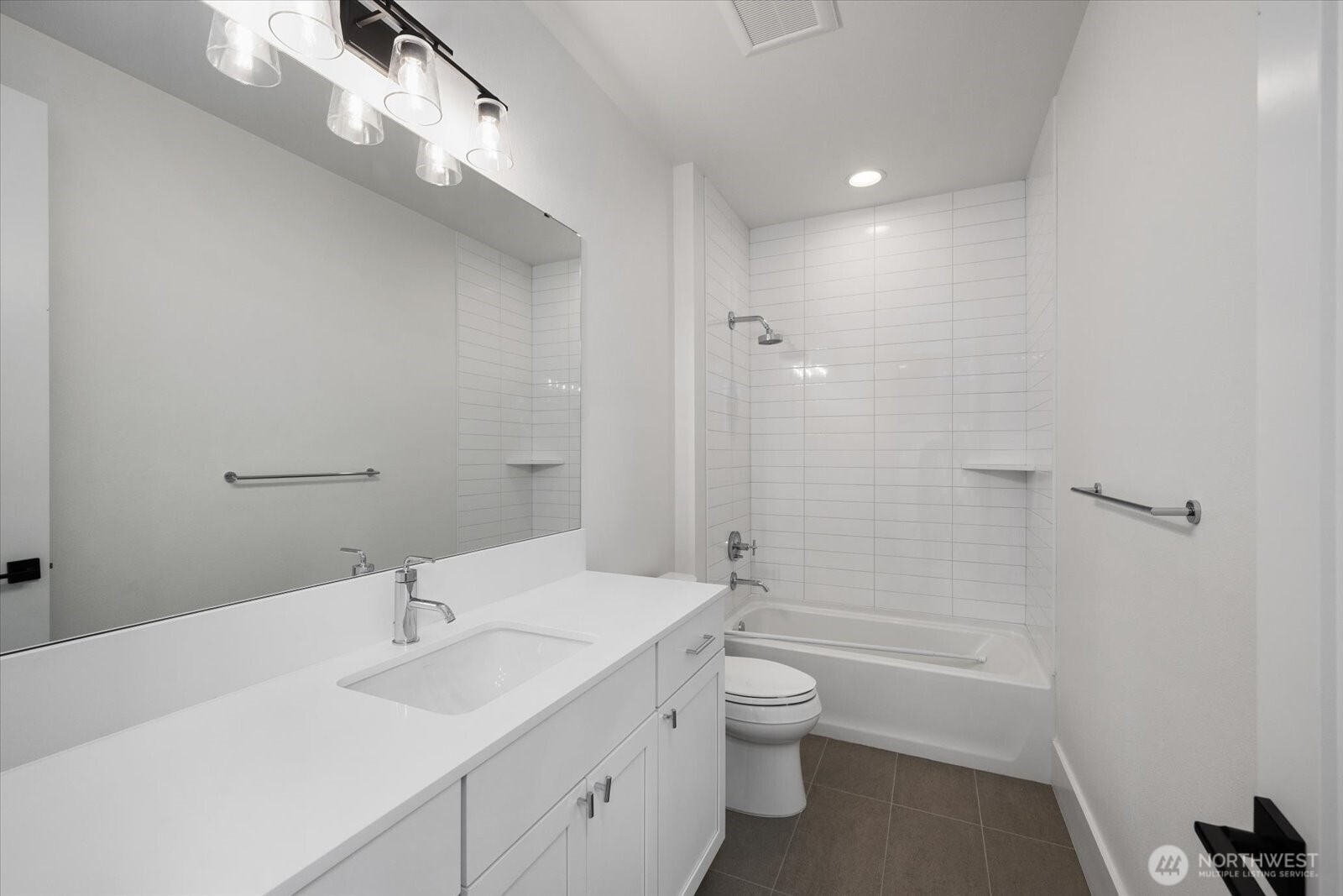 10924 SE 24th Place , Bellevue, WA 98004