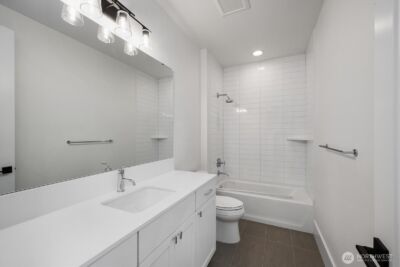 10924 SE 24th Place , Bellevue, WA 98004 - Photo 32