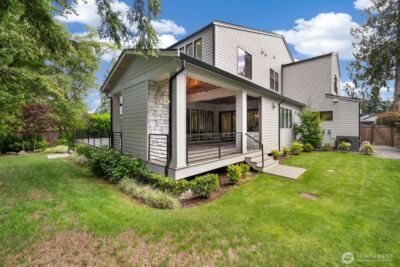 10924 SE 24th Place , Bellevue, WA 98004 - Photo 36