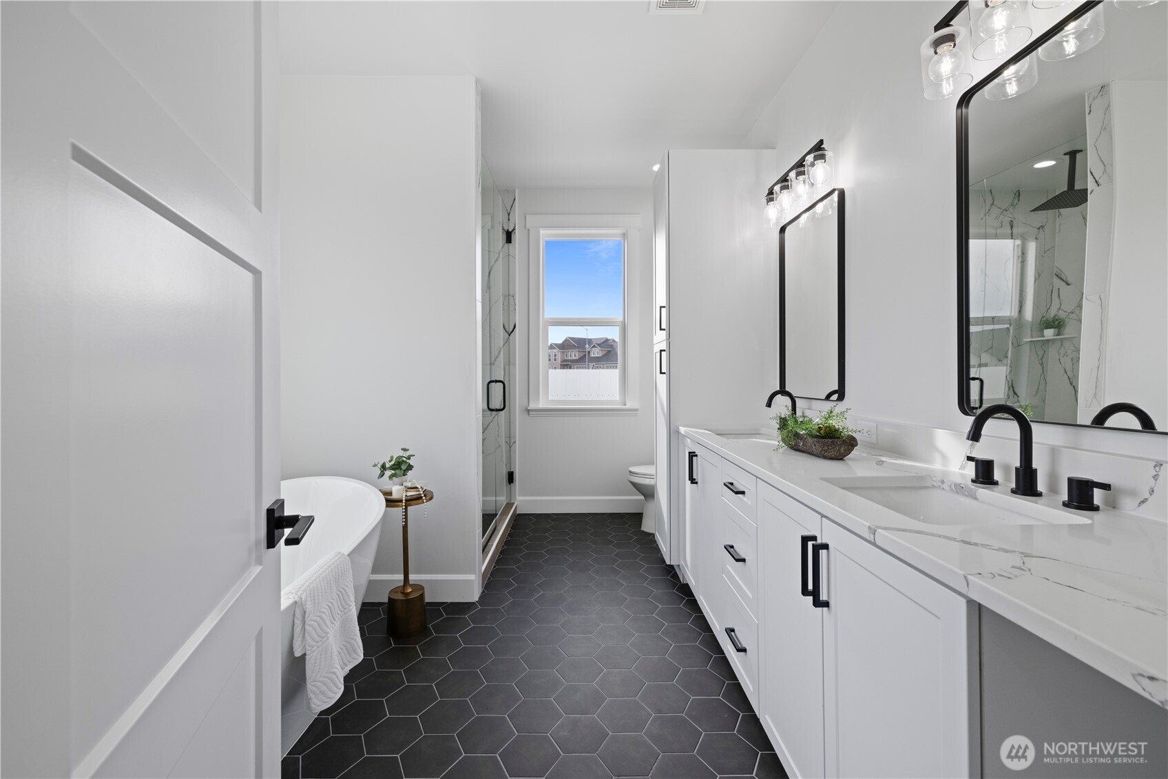 601 N Bluff West Drive , Moses Lake, WA 98837