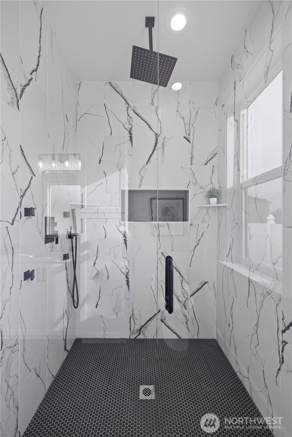 601 N Bluff West Drive , Moses Lake, WA 98837