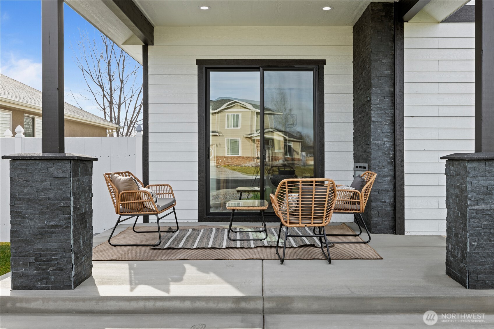 601 N Bluff West Drive , Moses Lake, WA 98837