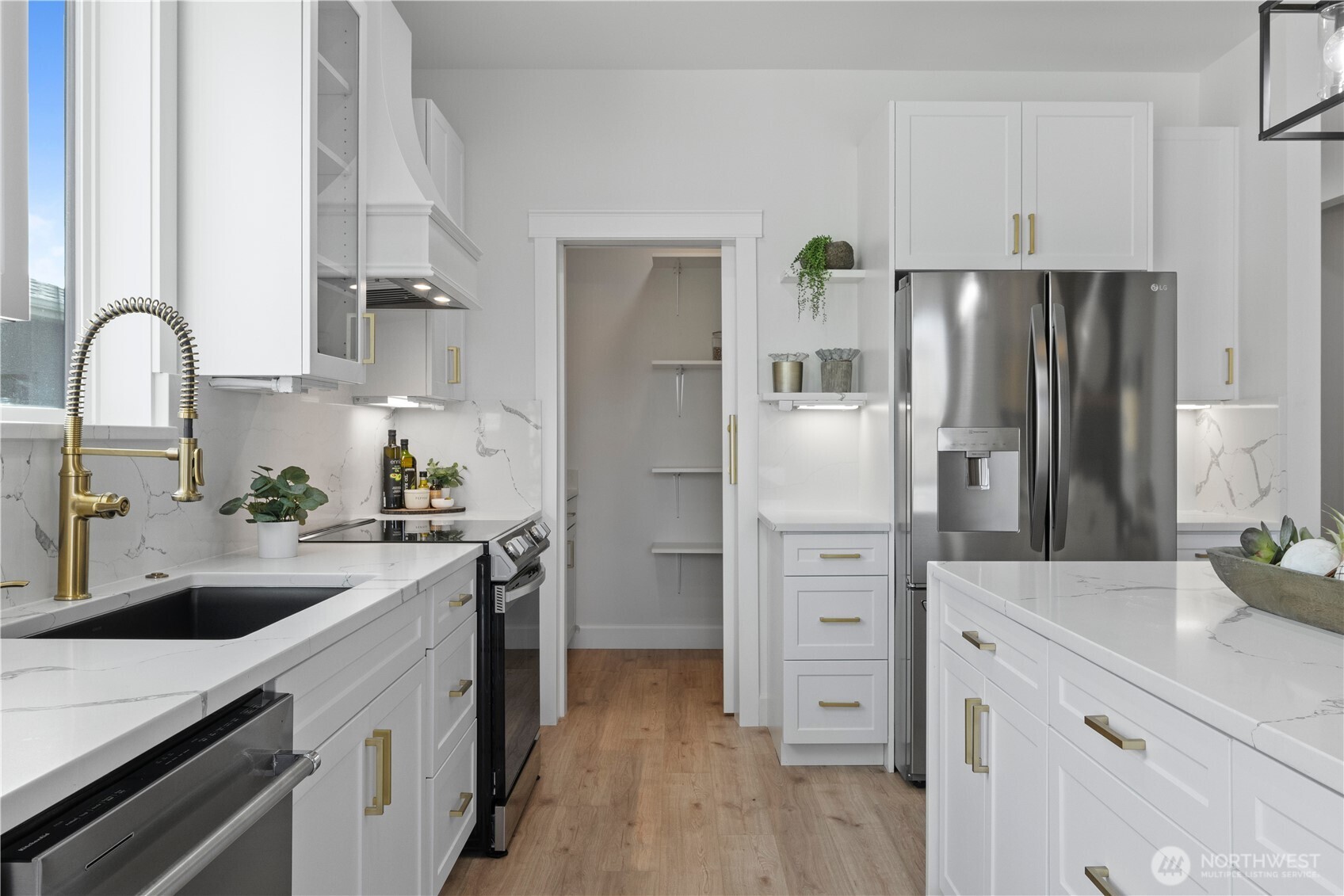 601 N Bluff West Drive , Moses Lake, WA 98837